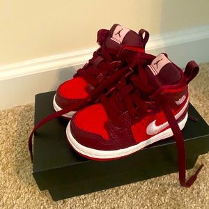 Jordan 1 mid